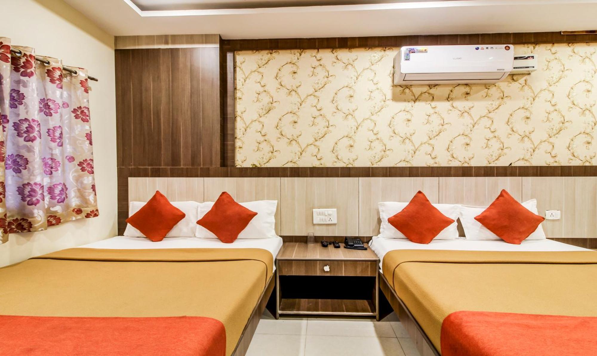 Hotel Neem Tree Hyderabad Airport 샴샤바드 외부 사진