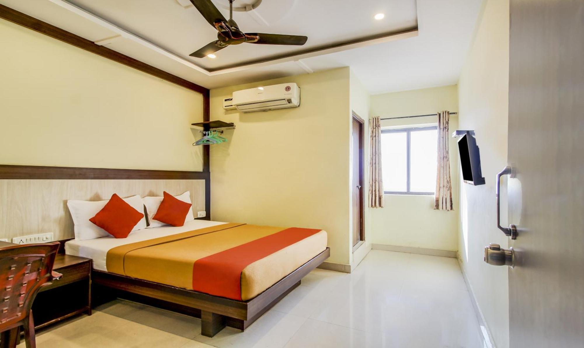 Hotel Neem Tree Hyderabad Airport 샴샤바드 외부 사진