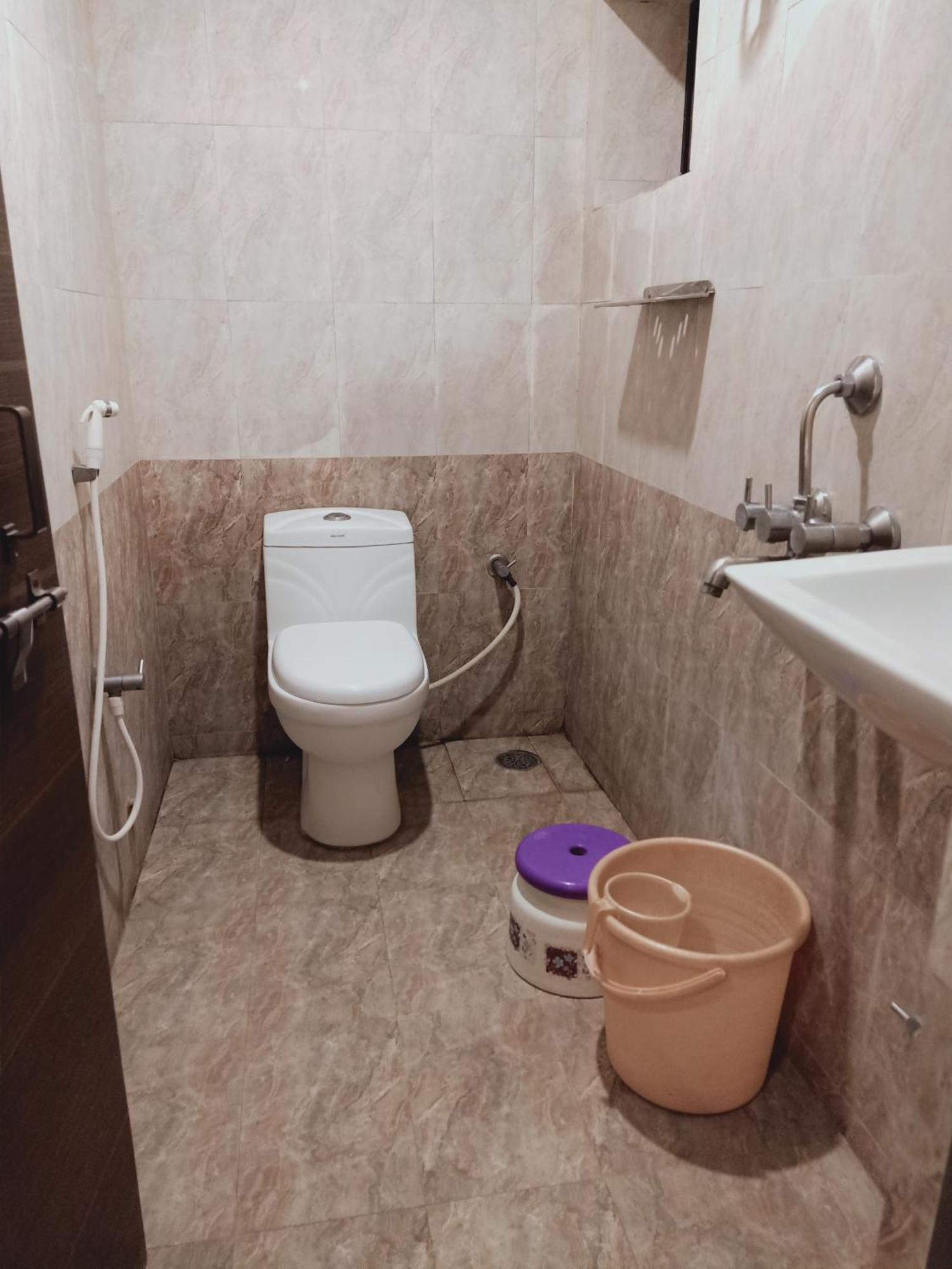 Hotel Neem Tree Hyderabad Airport 샴샤바드 외부 사진